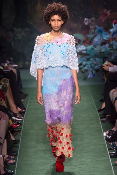 Look 7
